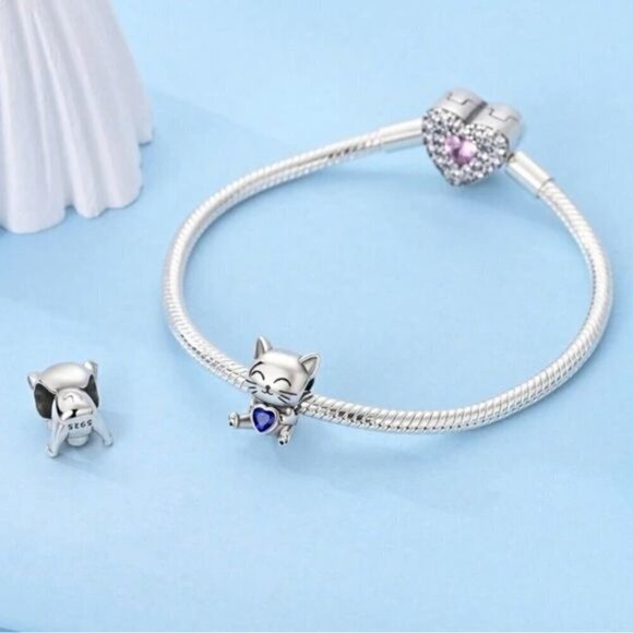 Cute 925 Sterling Silver Cat Hug Heart Charm - Picture 3 of 5